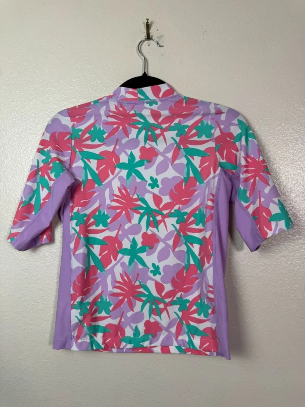 Coolibar Youth UPF 50+ Floral Rash Guard Shirt size Larg Pink Multicolor Beach